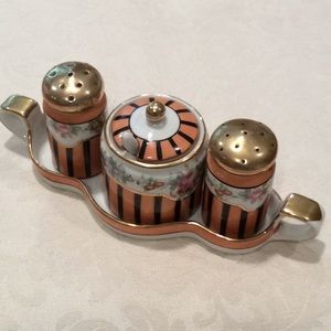 Antique Noritake salt and pepper shakers